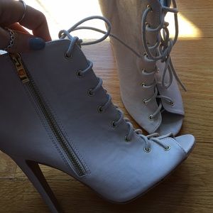 Lace up Bootie heel
